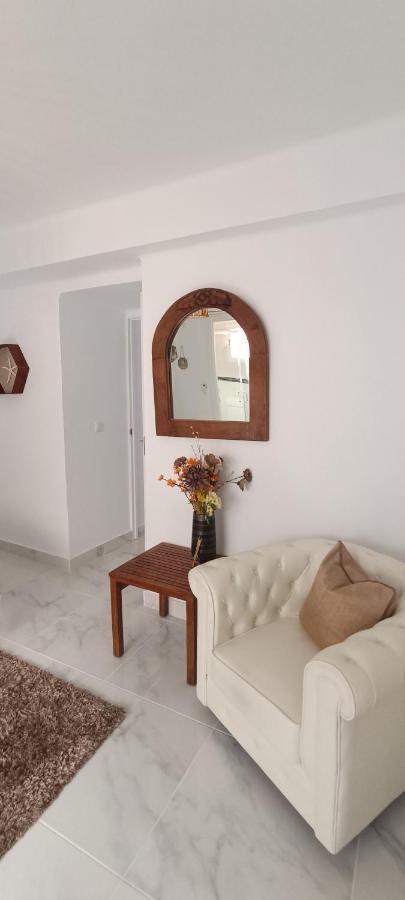 Pmt16 - Large City Apartment On The Beach ตอร์เรเวียคา ภายนอก รูปภาพ